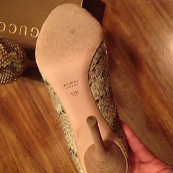 SOLD Gucci Python Pumps - Picture 2 of 3